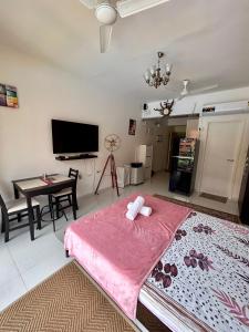 Good Stay Pool view Premium Studio Apartment 206