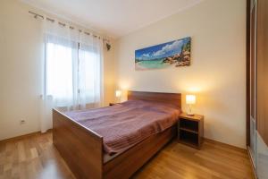 Apartament 4 Pory Roku Apartinfo z basenem