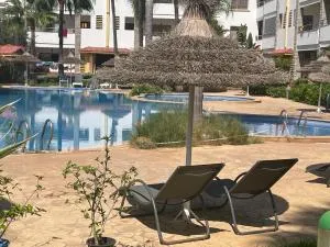Bel appartement à skhirat plage et à 20 mn de Rabat - Схират