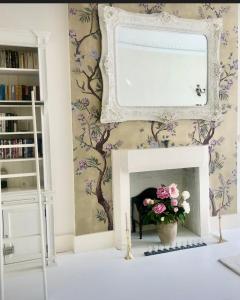 Notting Hill: Stunning, bright beautiful Flat. W10