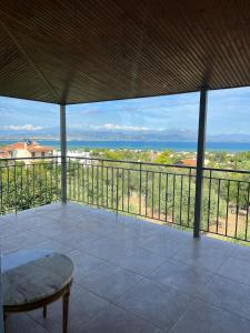 The Sea View House of Xenia and Panos by MPS