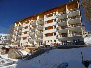 Appartements Appartement Huez, 2 pieces, 4 personnes - FR-1-405-216 : photos des chambres