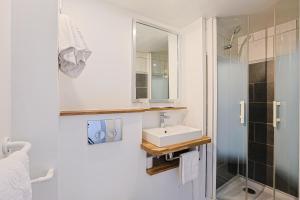 Hotels Hotel Francois d'O : Chambre Double Confort