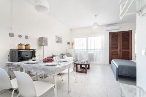 BnB Homes Jardim Cozy Apartment with 3 Swimming pools near the Old Town