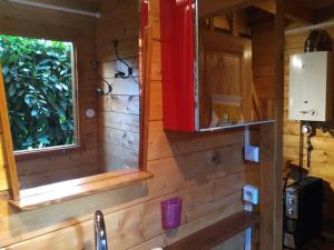 Chalets petite location insolite d un chalet : photos des chambres