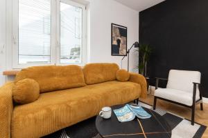 Apartment with Balcony Gdynia Downtown by Renters