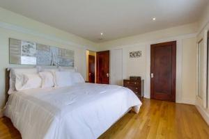 Cozy Craftsman Bungalow, HillcrestMission Hills