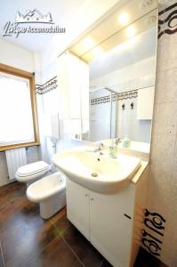 Chalet Rododendro Forést by Livigno Accomodation