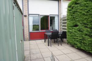 Kustverhuur, Oude manege Nieuwvliet, Nieuwvliet 11