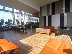 Maxhome at The Luxe By Infinitum