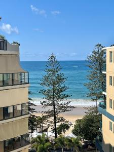 Top Floor Beachside Apartment in the Heart of Mooloolaba