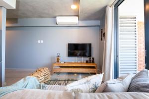 Gorgeous Coral Point Sibaya W403