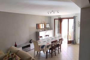 Maisons de vacances Welcome, Bienvenue, Chez Charly! : photos des chambres