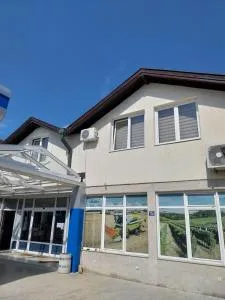 Konačište Almex in - 姆拉代诺瓦茨