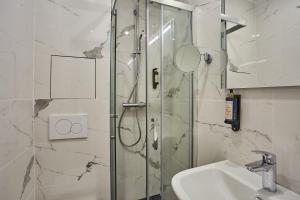 Hotels Hotel LUX PICPUS : photos des chambres