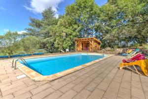 Maisons de vacances Les Juliannes - Gite La Pierre Etoilee Piscine Jardin : photos des chambres