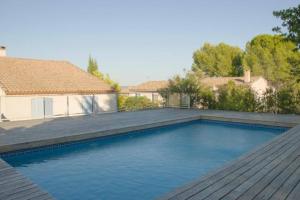 Villas Villa Park - Charming Family Villa in Tourbes with secure Pool : photos des chambres