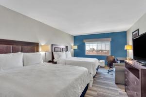 Standard Room room in Holiday Inn Express Hotel & Suites El Centro