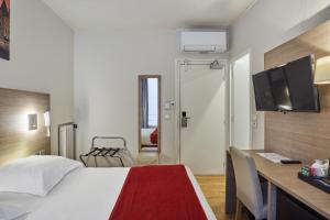 Hotels Hotel LUX PICPUS : photos des chambres