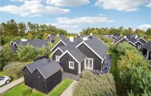 Amazing Home In Gjern With Kitchen - Gjern