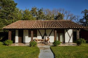 Junior Suite with Garden View room in Hotel El Mirlo Blanco