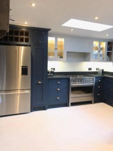 Seaside Gem, Views, Spacious Garden, Parking, Fab Location