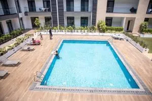 Classic Suite at Embassy Gardens W/pool view - Cantonments