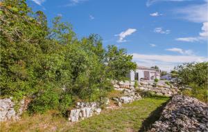 Maisons de vacances Cozy Home In Labeaume With Wifi : photos des chambres