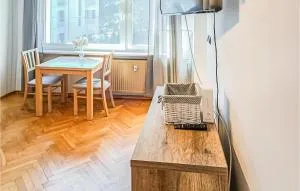 Lovely Apartment In Gdynia With Wifi - Rewa