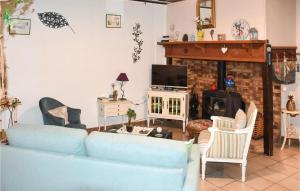 Maisons de vacances Cozy Home In Ogeu-les-bains With 3 Bedrooms : photos des chambres