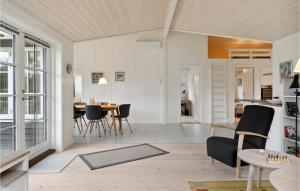 Awesome Home In Græsted With Wifi