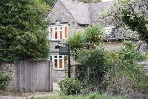 The Old Police House- Beautiful Oxfordshire Countryside Retreat- Sleeps 10 - Ledwell