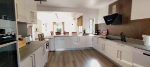 6 Bedroom Private Villa Tenazinha I, with private pool