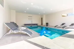 Villa Azénor Bretagne Piscine Intérieure Partagée toute l'année 100m plage - 圣波勒-德莱昂