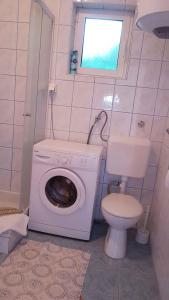 Apartment in Lopar with Two-Bedrooms 3