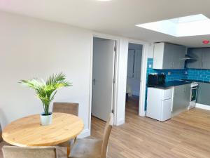 Prime Woolwich 2 Bed Gem