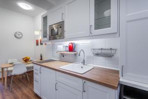 Central Avenue Apartment