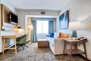 One-Bedroom Queen Suite -Non-Smoking room in Staybridge Suites Gulf Shores an IHG Hotel