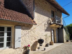 Maisons de vacances LE SORBIER, MONTIGNAC 3 BED/2 BATH HOUSE WITH SWIMMING POOL : photos des chambres