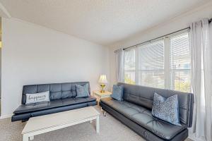 Assateague Pointe - Helmsman