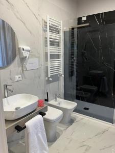 Deluxe Double Room with Shower