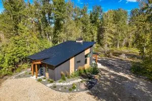 Rock Creek Retreat Creekside Cabin Near Red Lodge - Columbus