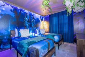 Free Resort- 10 Bed- Game Room- Movie Theater 4117