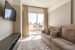 Apto no centro com piscina RRI103