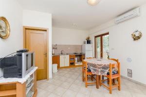 Apartments Davor