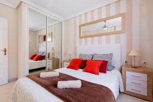 Sweet Escape in Golf del Sur, AH332 with heated pool and ocean view