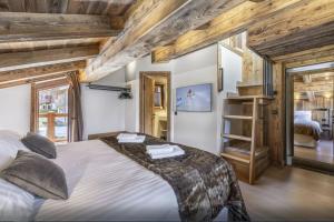 Chalets Courchevel luxury chalet in exclusive ski resorts : photos des chambres