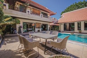 Solas Pool Villa Grand Villa With Private Pool