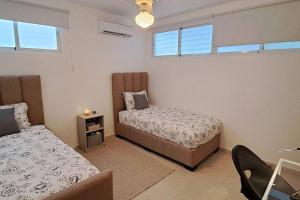 Deluxe villa with jacuzzi and beautiful garden