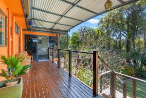 Tamarind Retreat A Leafy Coastal Home